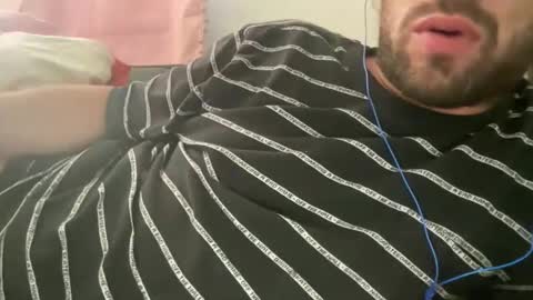 universalstudihoes online show from 11-04-25, 09:36