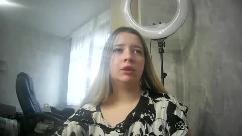 UniverseEmily online show from 10-30-25, 06:04