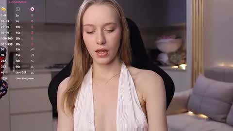 UnnaBella online show from 11-23-25, 07:02