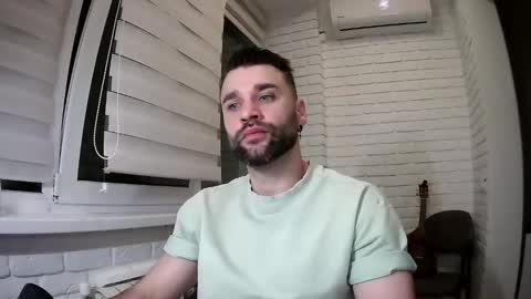 SlavaVibes online show from 04-05-26, 06:27