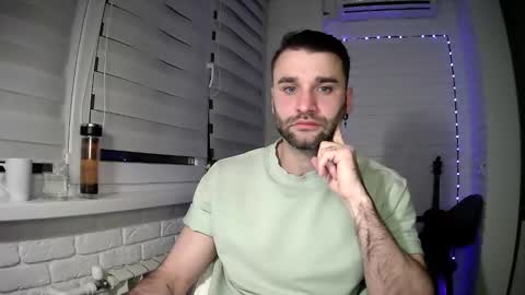 Snapshot of unnknow2024 chatting on 04-10-26, 06:23 SlavaVibes online show from 04-10-26, 06:23
