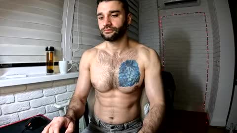 Snapshot of unnknow2024 chatting on 04-15-26, 06:37 SlavaVibes online show from 04-15-26, 06:37