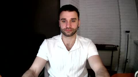 Snapshot of unnknow2024 chatting on 04-23-26, 06:21 SlavaVibes online show from 04-23-26, 06:21