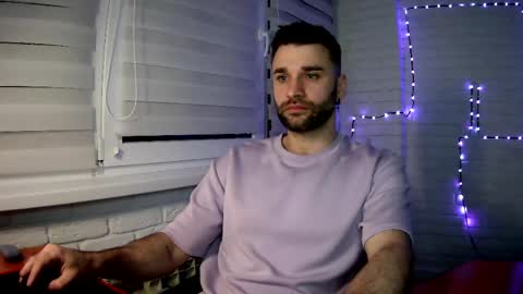 Snapshot of unnknow2024 chatting on 04-28-26, 06:57 SlavaVibes online show from 04-28-26, 06:57