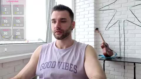 Snapshot of unnknow2024 chatting on 05-12-26, 12:13 SlavaVibes online show from 05-12-26, 12:13