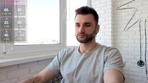 Snapshot of unnknow2024 chatting on 05-14-26, 03:30 SlavaVibes online show from 05-14-26, 03:30