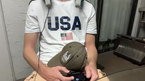 Snapshot of unverifiedbwc chatting on 03-04-25, 11:43 Stepbro online show from 03-04-25, 11:43