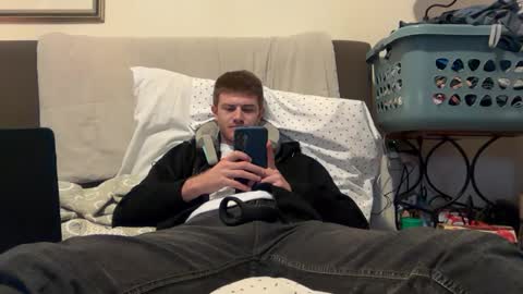 Snapshot of unverifiedbwc chatting on 03-08-25, 01:36 Stepbro online show from 03-08-25, 01:36