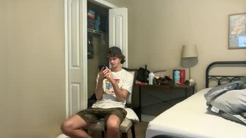 Snapshot of unverifiedbwc chatting on 09-30-25, 11:37 Stepbro online show from 09-30-25, 11:37