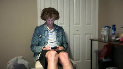 Snapshot of unverifiedbwc chatting on 10-22-25, 11:37 Stepbro online show from 10-22-25, 11:37