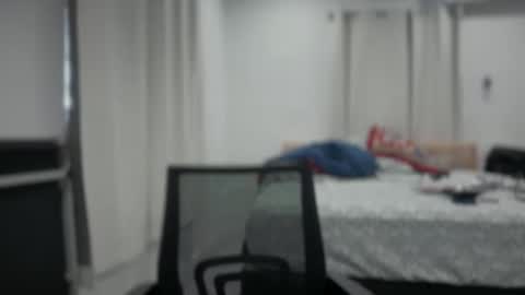 Snapshot of unverifiedbwc chatting on 12-16-25, 02:33 Stepbro online show from 12-16-25, 02:33