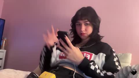 Snapshot of upaydahlia chatting on 10-18-25, 04:48 findom goddess dahlia  online show from 10-18-25, 04:48