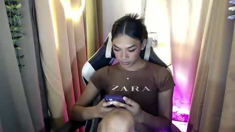 ur_dazzlingmorenaxx online show from 11-08-25, 01:33