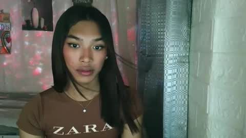 ur_dazzlingmorenaxx online show from 12-01-25, 03:00