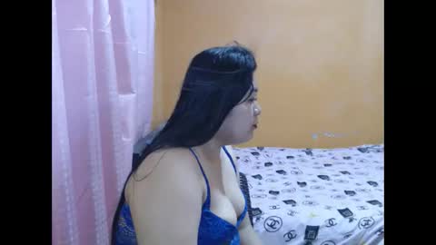 Snapshot of ur_hotsexymaria chatting on 05-21-26, 03:24 ur_hotsexymaria online show from 05-21-26, 03:24