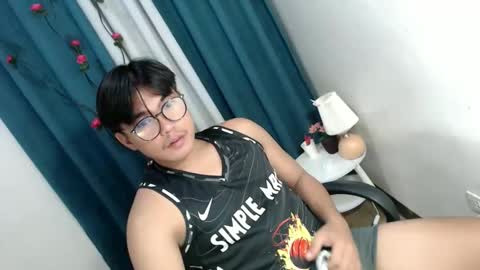 Snapshot of ur_jadelover chatting on 05-26-26, 07:15 JADE online show from 05-26-26, 07:15