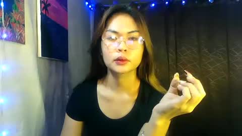 Snapshot of ur_perfectgirlmsa chatting on 02-26-25, 05:20 Ms. A lets go pass or pvt show online show from 02-26-25, 05:20