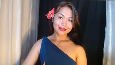 Snapshot of ur_perfectgirlmsa chatting on 09-17-25, 11:50 Ms. A lets go pass or pvt show online show from 09-17-25, 11:50