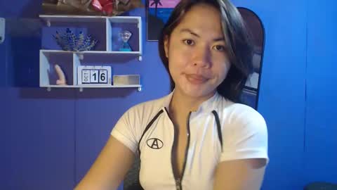 Snapshot of ur_perfectgirlmsa chatting on 10-16-25, 08:04 Ms. A lets go pass or pvt show online show from 10-16-25, 08:04