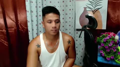 Snapshot of ur_pinoydave chatting on 12-11-24, 12:23 Dave online show from 12-11-24, 12:23