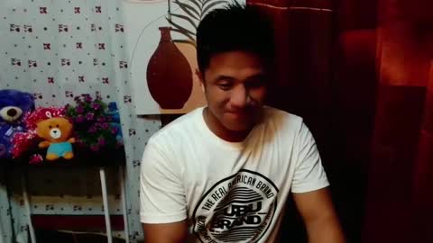 Snapshot of ur_pinoydave chatting on 01-05-25, 04:27 Dave online show from 01-05-25, 04:27