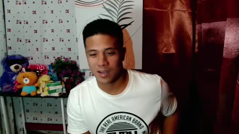 Snapshot of ur_pinoydave chatting on 01-21-25, 03:32 Dave online show from 01-21-25, 03:32