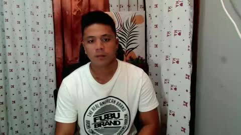 Snapshot of ur_pinoydave chatting on 02-15-25, 09:59 Dave online show from 02-15-25, 09:59