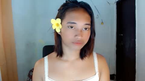 Ellie online show from 04-06-26, 02:20