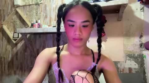 Snapshot of ur_sweet_atarah18 chatting on 01-14-26, 05:07 Atarah online show from 01-14-26, 05:07