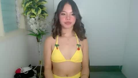 ur_sweetyprincess online show from 05-17-26, 01:29