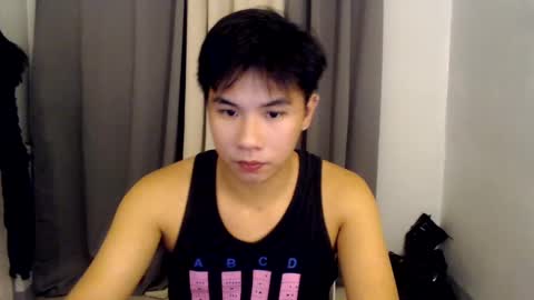 Snapshot of urasian_hardcockxx chatting on 12-13-24, 09:24 milly online show from 12-13-24, 09:24