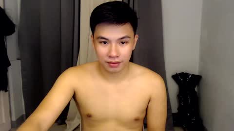 Snapshot of urasian_hardcockxx chatting on 01-09-25, 06:59 milly online show from 01-09-25, 06:59