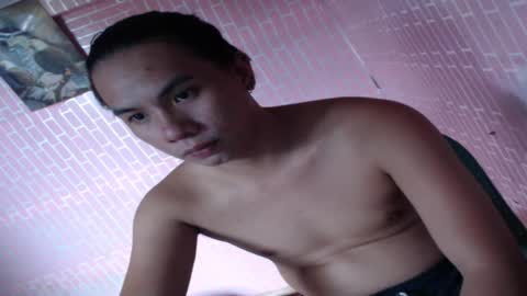 Snapshot of urasian_hardcockxx chatting on 03-05-26, 08:32 milly online show from 03-05-26, 08:32