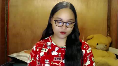 Snapshot of urasian_hotchix69 chatting on 10-31-25, 09:16 Lycah online show from 10-31-25, 09:16