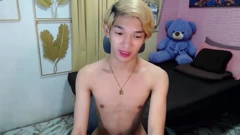 urasian_john20 online show from 05-19-26, 08:42