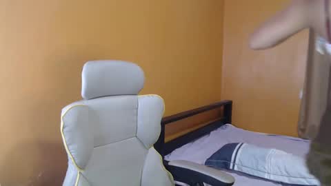 urasian_kat online show from 12-15-25, 01:21