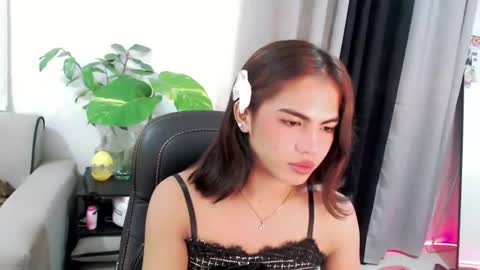 Snapshot of urbaby_anthony chatting on 06-15-26, 06:43 urbaby_anthony online show from 06-15-26, 06:43