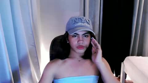 Snapshot of urbaby_anthony chatting on 07-08-26, 04:33 urbaby_anthony online show from 07-08-26, 04:33