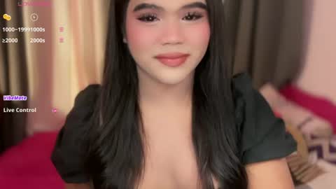 Snapshot of urbabysofia0305 chatting on 06-26-26, 03:38 Sofia online show from 06-26-26, 03:38