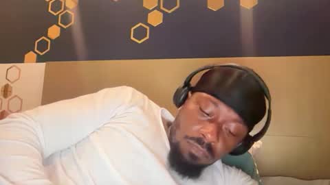 urbandick5 online show from 04-12-26, 06:07