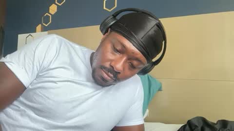 Snapshot of urbandick5 chatting on 05-01-26, 01:59 urbandick5 online show from 05-01-26, 01:59