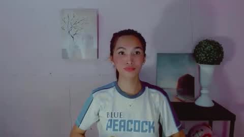 Snapshot of urblossom_princess chatting on 05-04-26, 08:54 urblossom_princess online show from 05-04-26, 08:54