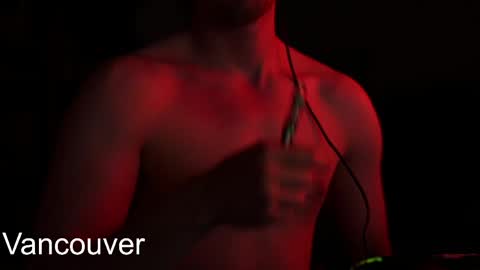 urboytoy_512 online show from 05-13-26, 06:49