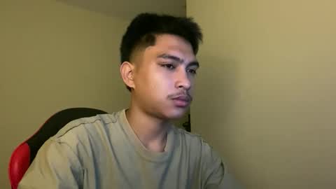 Snapshot of urcuteguy_jhonx chatting on 04-27-26, 10:13 Dannie online show from 04-27-26, 10:13