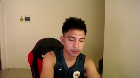 Snapshot of urcuteguy_jhonx chatting on 04-29-26, 08:37 Dannie online show from 04-29-26, 08:37
