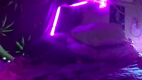 urdaddy875867 online show from 11-18-25, 01:33