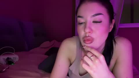 Snapshot of urdevilbaby chatting on 01-24-25, 03:34 Margo online show from 01-24-25, 03:34