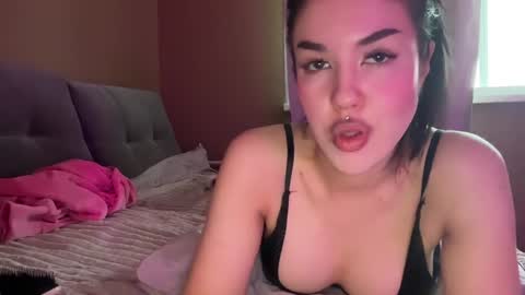 Snapshot of urdevilbaby chatting on 01-27-25, 10:16 Margo online show from 01-27-25, 10:16