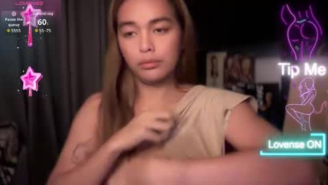 urdimplegurl online show from 05-17-26, 11:12