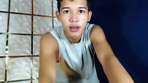 urdreamboy_clarin online show from 12-18-25, 01:44